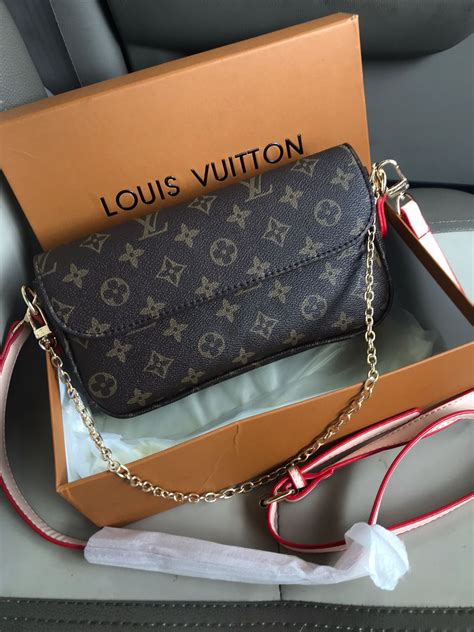 louis vuitton ivy wallet on chain bag|wallet on chain lily.